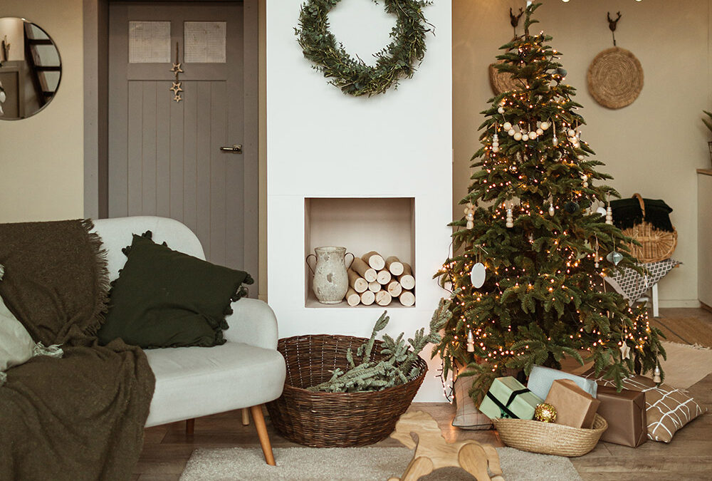 How Interior Painting Can Brighten Up Your Space for the Holidays